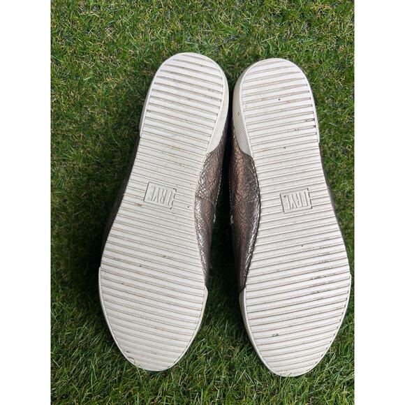 Frye Gold Mirror Melanie Slip On‎ Casual Shoe Size 8 - Picture 3 of 10